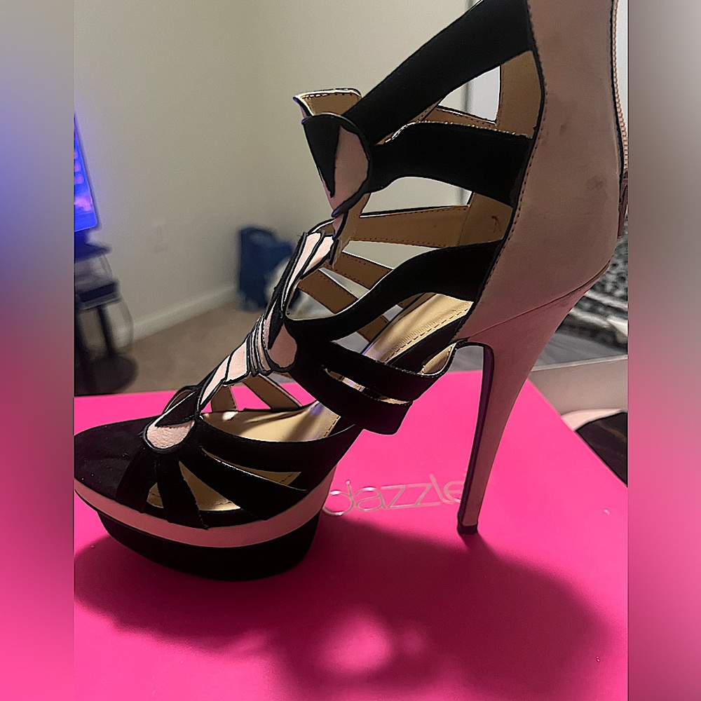 Sally Heel Shoe Dazzle, Never worn, 5-inch heel with 2-inch platform